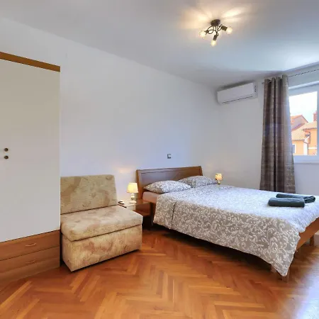 Enka By Interhome * Póla