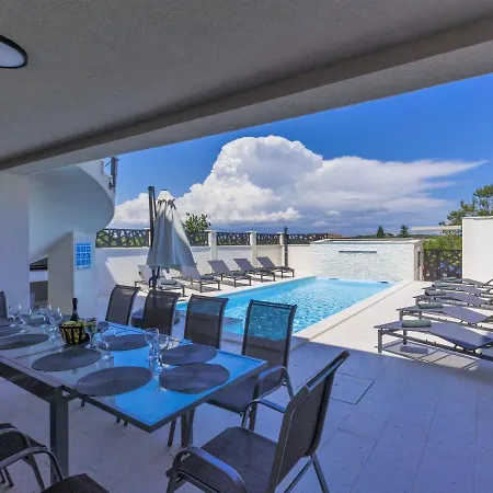 Semesterbostad Enka By Interhome *