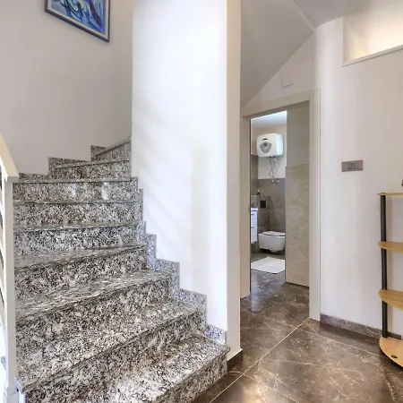 Nyaraló Enka By Interhome *