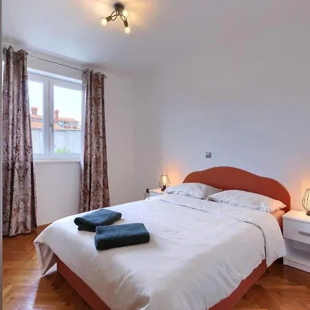 Semesterbostad Enka By Interhome