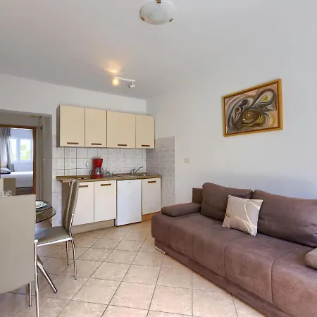 Enka By Interhome Nyaraló Póla