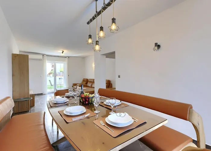 بيت للعطل Enka By Interhome