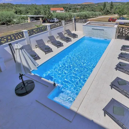 Enka By Interhome Будинок відпочинку