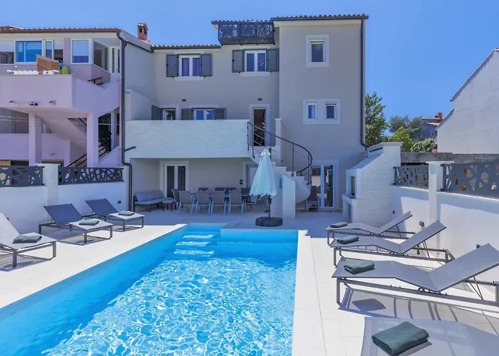 Enka By Interhome Pula