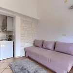 Enka By Interhome Pula