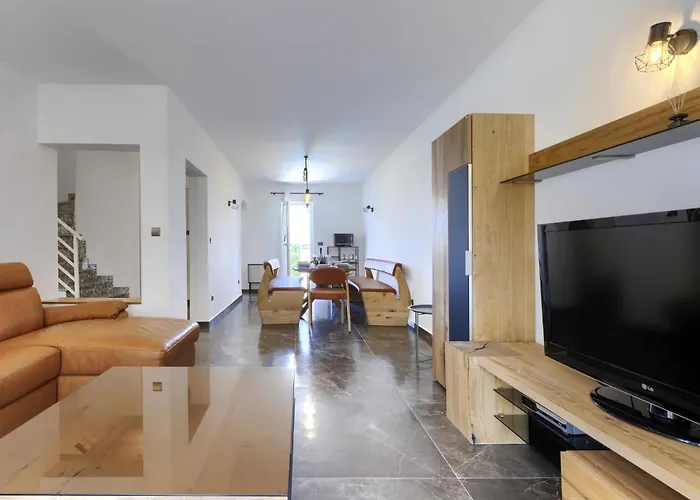 Nyaraló Enka By Interhome
